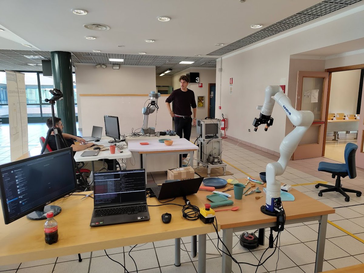 b-it-bots tweet media