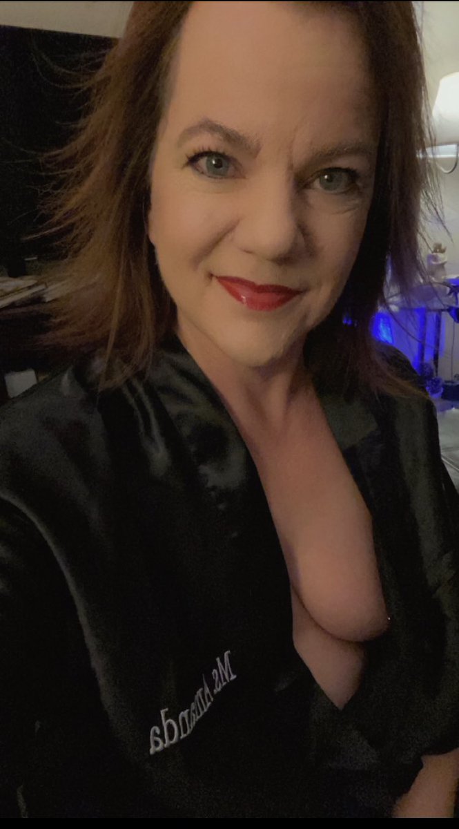 msAmandakasbh's tweet photo. Happy tuesday
#enm #bisexual #porn #onlyfans #loyalfans #nude #contentcreator #shortgirls #swinger #firecracker #fivefeet #sensual #milf #gilf https://t.co/hS5S6nTXkK