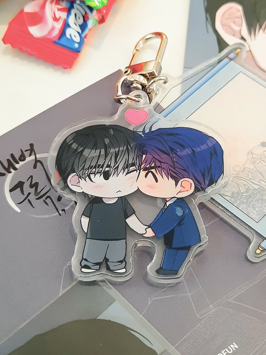 ajarofmarmalade's tweet image. They're finally in my hands 🤩🥰
So cute 🎉😘❤️‍🔥 Love it so much 🫶🏻🩷🥹
@akwmdwl

#Mofun
#DawnOfTheDragon
#새벽구름강
#새벽구름강xMofun