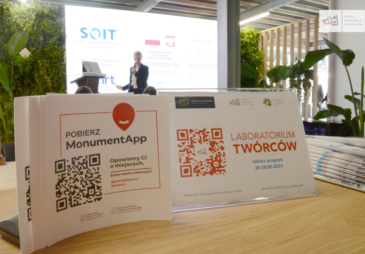 POT_GOV_Pl's tweet photo. Przykładasz telefon 📲
Skanujesz🤳
I się inspirujesz! 🤩🏛️
Proste, prawda @NIKZ_zabytki, @PolandCvB, @SPORT_GOV_PL, @kultura_gov_pl ? 😊
@sbs_eksit #Zakopane #EKSiT #EKSiT2023 #MonumentApp #LaboratoriumTwórców #PCB #POT #QR https://t.co/7EV65exiPk