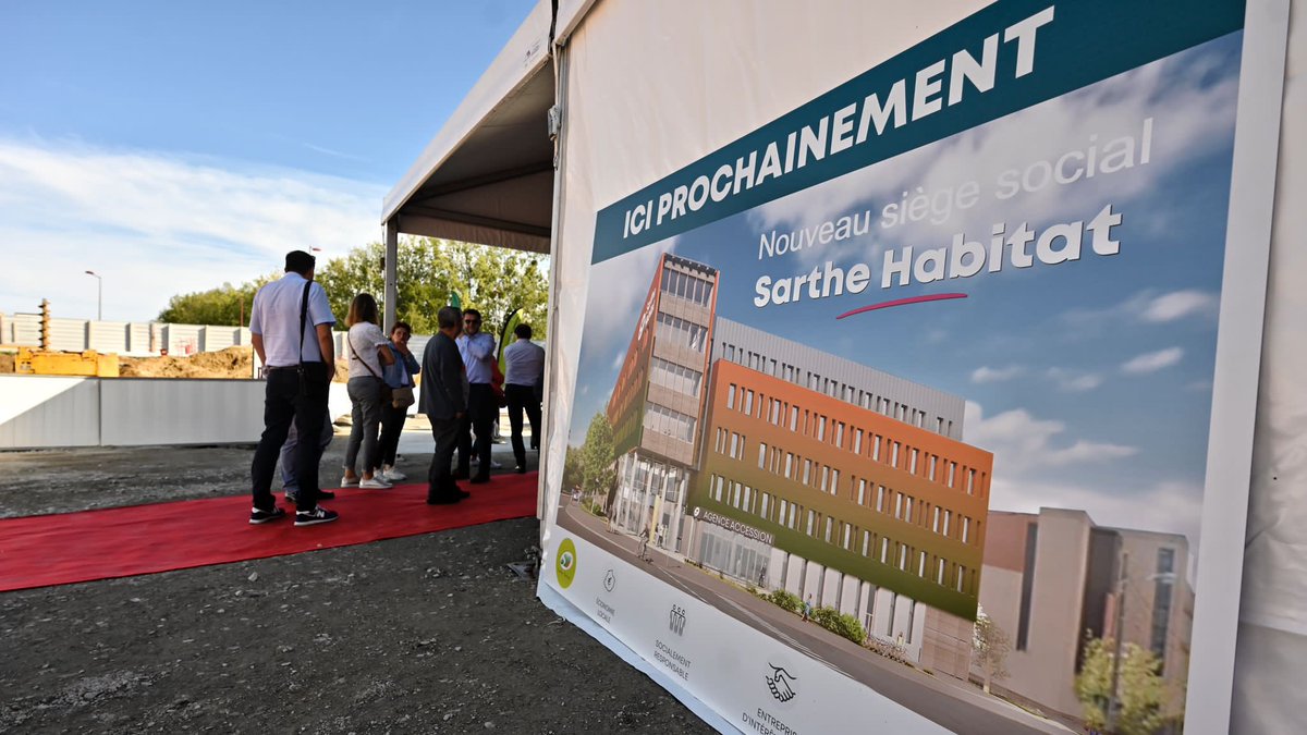 Pose des premiers éléments de la structure du prochain siège social de Sarthe Habitat, au Mans, en présence de Dominique Le Mèner, Président du #CD72, Fabienne Labrette-Ménager, Présidente de <a href="/SartheHabitat/">Sarthe Habitat</a>, Marie-Thérèse Leroux, Présidente de la commission chargée de la