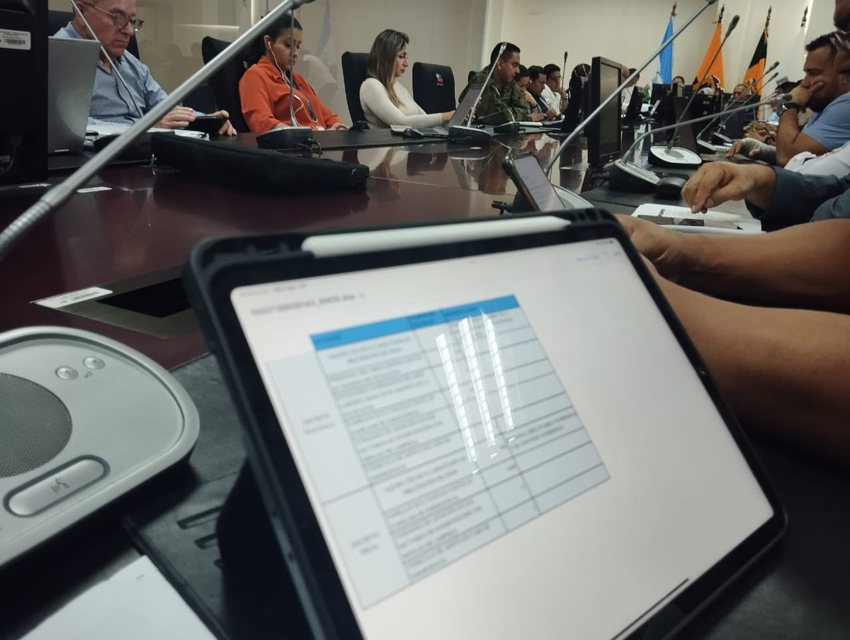 Zona7mtdh's tweet photo. .@jcmorenoj, coordinador Zonal 7 de @InclusionEc, participa en la sesión de COE Provincial convocada por @GoberElOro.

Acciones para garantizar la protección integral a las familias ante el Fenómeno del Niño se analizan.

#NuestroTrabajoContinúa https://t.co/KssVztsakg
