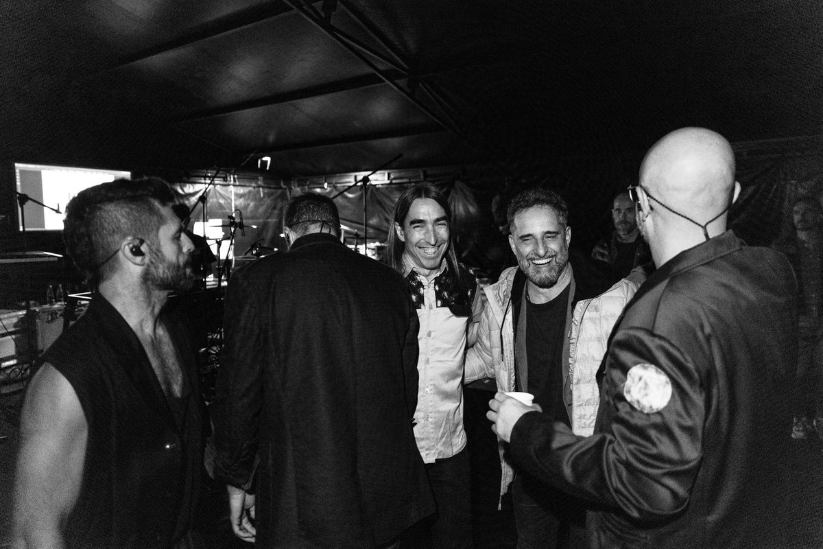 vetustamorla's tweet image. Muchas gracias, @drexlerjorge y @campicampon por acompañarnos en el @CordilleraFest con Finisterre.❤️

Fotos, @TatanPinilla y @chuchotragaluz