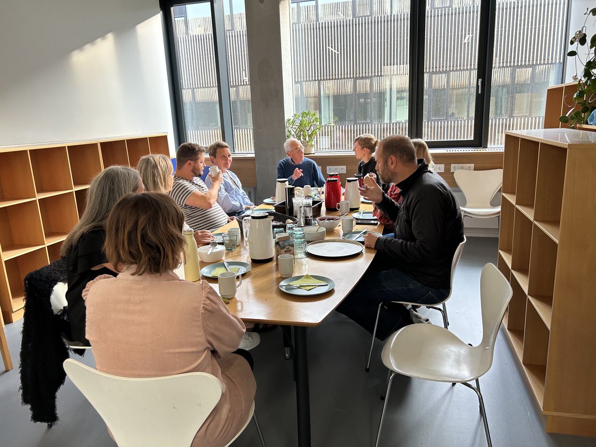 Birgitte Nørgaard (@brgaard) on Twitter photo Forrygende onboarding-morgenkaffe med sjov, spas og faglige diskussioner - velkommen ombord, <a href="/AnetteHauervig/">Anette Grønning</a> og @Esbennp - vi glæder os over og til samarbejdet 😊<a href="/community_user/">User Perspectives & Community-based Interventions</a> <a href="/SduUser/">SDU User Perspectives / Brugerperspektiver</a> <a href="/PublicHealthSDU/">Dept. of Public Health, SDU</a> Forrygende onboarding-morgenkaffe med sjov, spas og faglige diskussioner - velkommen ombord, <a href="/AnetteHauervig/">Anette Grønning</a> og @Esbennp - vi glæder os over og til samarbejdet 😊<a href="/community_user/">User Perspectives & Community-based Interventions</a> <a href="/SduUser/">SDU User Perspectives / Brugerperspektiver</a> <a href="/PublicHealthSDU/">Dept. of Public Health, SDU</a>