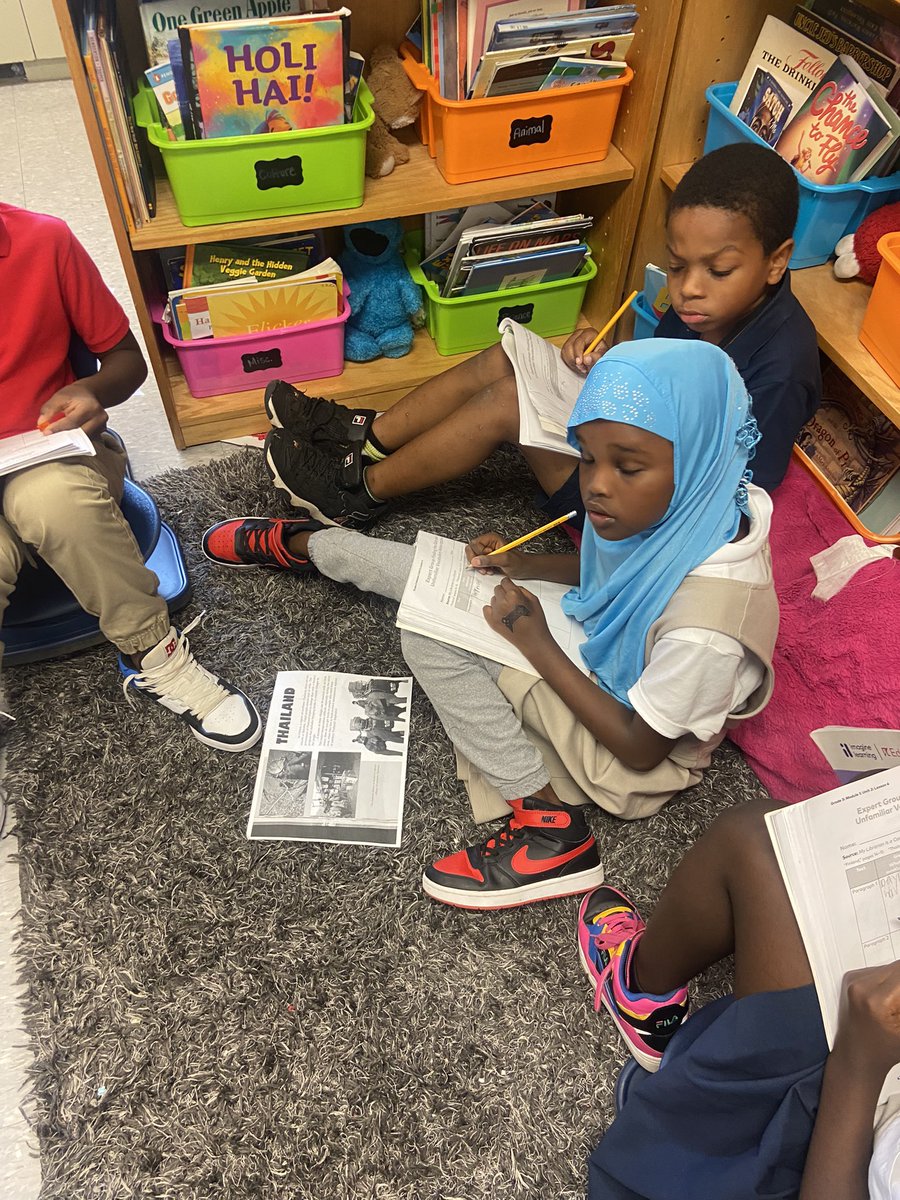 KearrraT's tweet photo. Today students worked in expert groups in EL, to determine the gist of Thailand, Zimbabwe, and Finland. @McFerranKY https://t.co/cwK8U42rXR