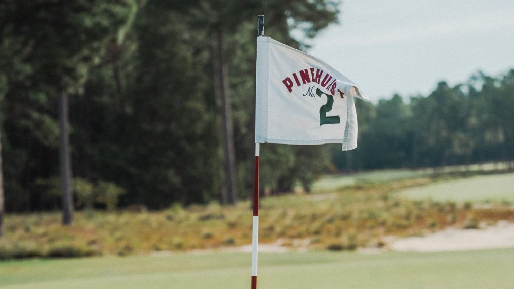 PinehurstResort's tweet photo. The @RyderCup Wager is back!

@RyderCupEurope & @RyderCupUSA • St Andrews & Pinehurst • The Old Course & No. 2

If Team Europe wins, Pinehurst will fly the Old Course flag on the 18th of No. 2 on Monday. If Team USA wins, the No. 2 flag will fly on the 18th in St Andrews.

Let's go.