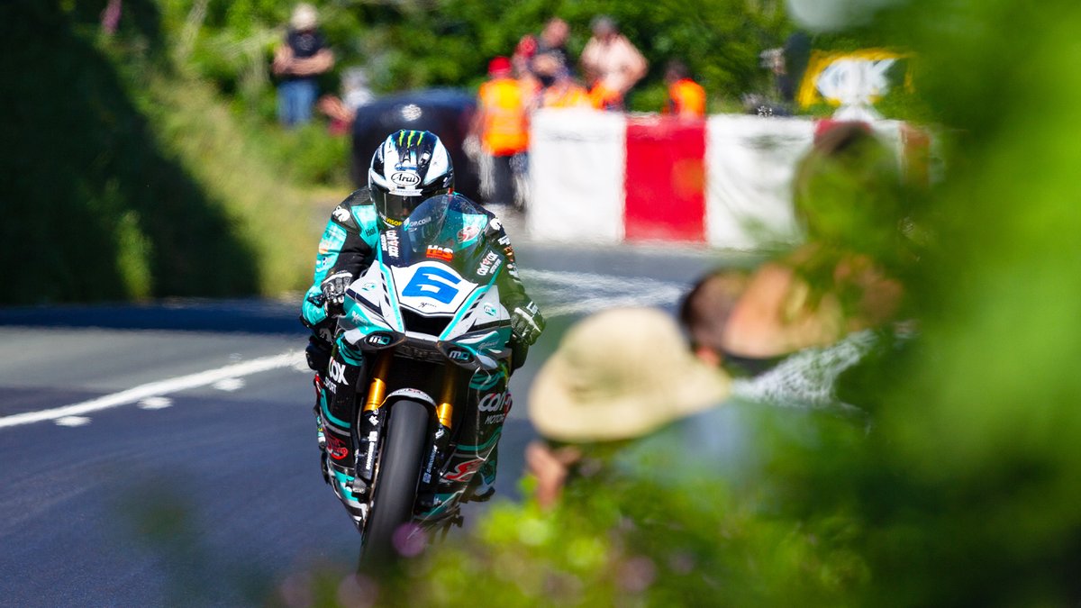 ttracesofficial's tweet photo. Waterworks - a spot for hardcore fans! 🔥

A trek up from Ramsey and through some woodlands, spectators are rewarded with some super-close action as the climb up the Mountain begins...

Have you watched from here?

#TT2023 #MichaelDunlop #Roadracing https://t.co/c1qUTNktEN