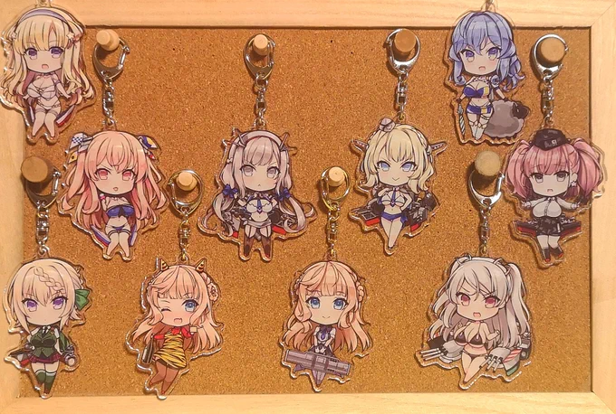 つむじぃ()さんの アクキー、今回はレンジャー(ノーマル)、レンジャー(節分)、カブール、時雨、榛名を購入しました!次はどんな海外艦が増えるのか気になりますね。えっちぶっくも買ったけどシャドバンくらうわけにはいかないのでお載せできません! 