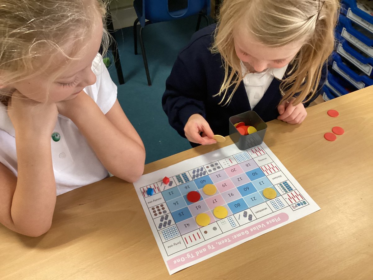 KatieManoy tweet media