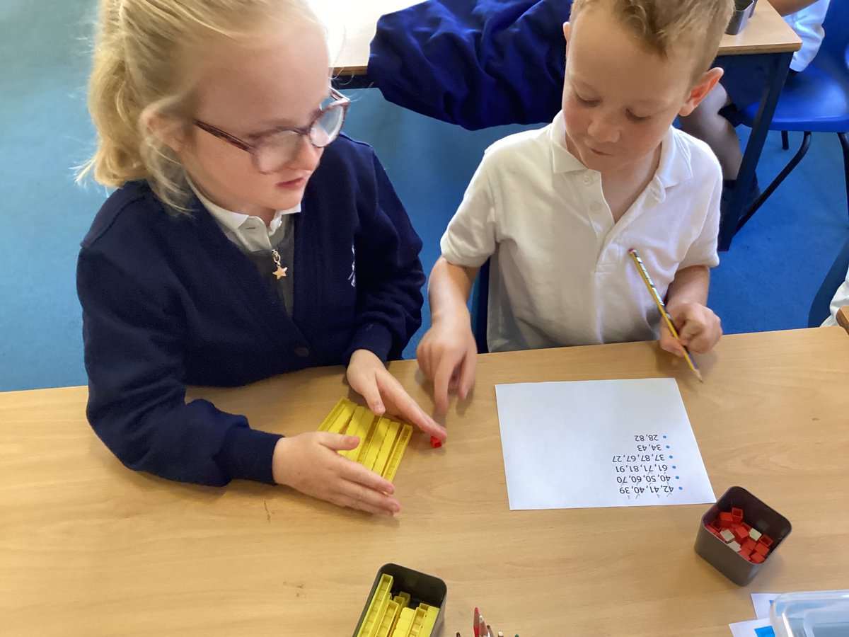 KatieManoy tweet media