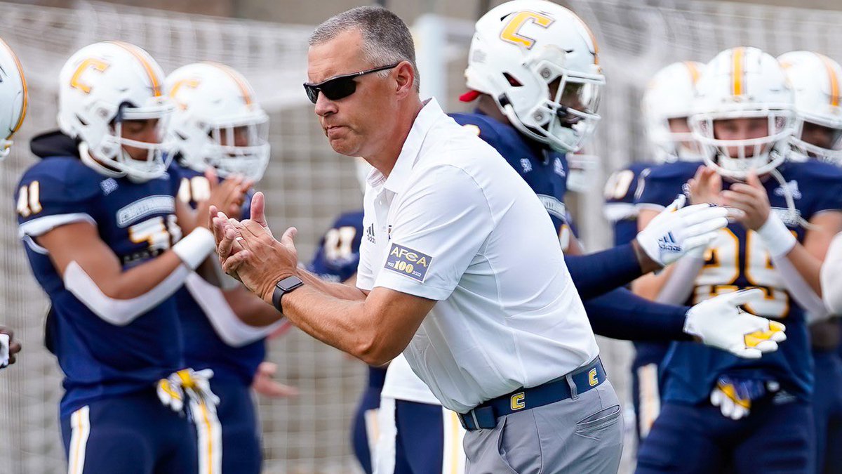 BossmanShow's tweet photo. Check out our interview with @GoMocsFB Coach @CoachRustyW.
#BossmanShow #CFB #FCS #SoConFB #Chattanooga #GoMocs #ClimbTheMtn #LetsBackChatt #Football #Leadership #Coaching #Community #Interview #Relationships
Listen 🎧: https://t.co/BRZxYLAbOt
Watch 📺: https://t.co/xZ2n4aB9DP https://t.co/Celcf2L20n
