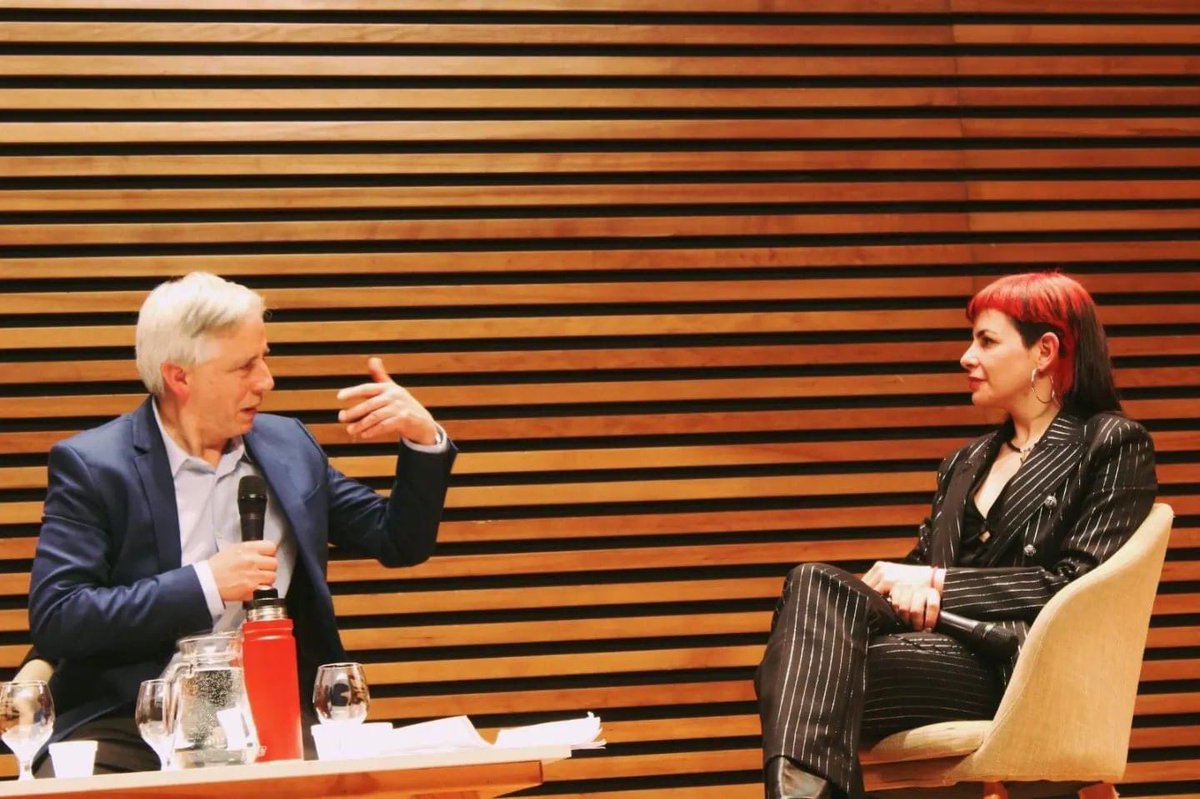 PaulaGimenez_Ok's tweet photo. I ENCUENTRO INTERNACIONAL "COMUNICACIÓN, POLITICA Y PODER EN EL SXXI"

Dia I: Dialogo con Alvaro Garcia Linera. 

Gracias a todes les que participaron ❤️‍🔥❤️

@InfoNodal 
@elCCKirchner https://t.co/I9N1qYKnjE