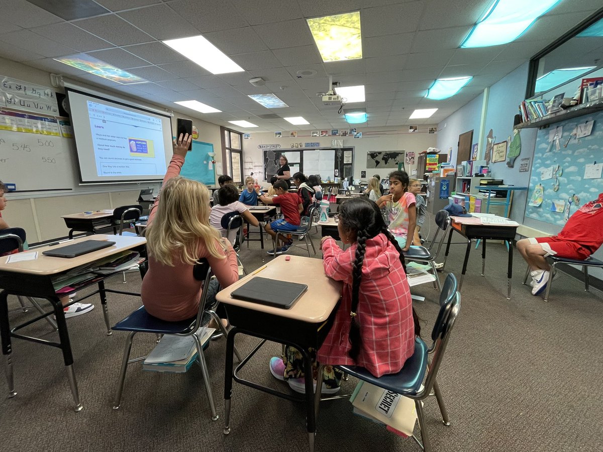 matthewjscott1's tweet photo. 5th grade Core Knowledge Ss @DisneyDolphins look for patterns to make sense of larger numbers. Rounding can be a useful strategy to help us reason and make decisions every day! @MPSElemEd #MPSmathmindset https://t.co/NI6y0PEVPb
