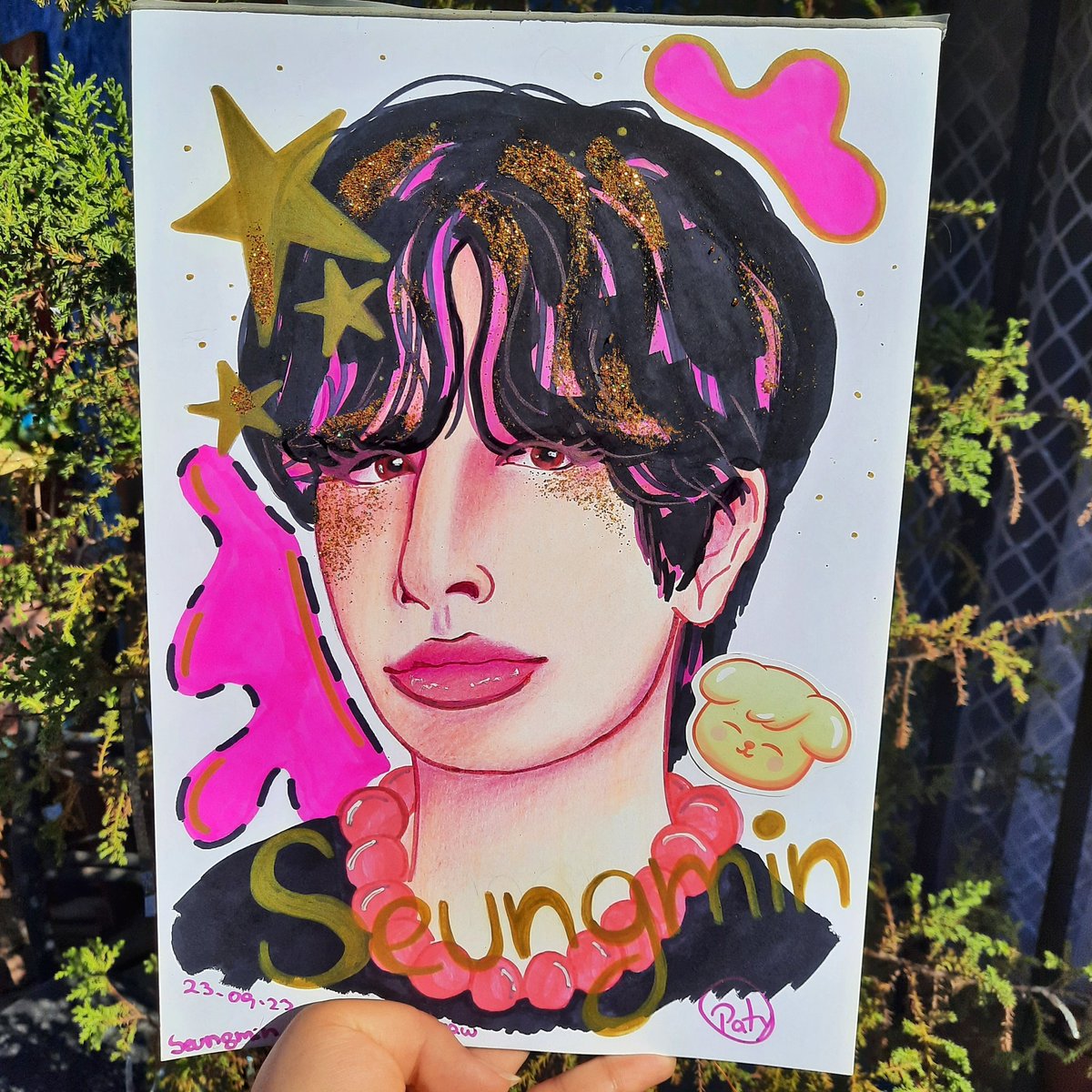 DrawPollito's tweet image. Aquí tenemos el dibujo del cumpleaños de seungmin ✨️💖 La verdad el coloreado y los detalles me gustan pero lo que es la anatomía me falló.
#seungmin #straykidsfanart #straykids #straykidsseungmin #fanart #fanartstraykids #drawings #drawing #Draw