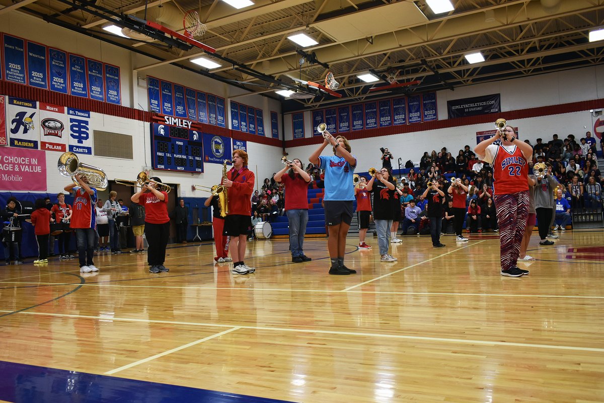 isd199's tweet photo. Students at #Simley and throughout ISD 199 came together to celebrate Homecoming and being Spartans! Congratulations to this year's Royalty, Semira and Casey! #199SpartanPride https://t.co/sdRKK0f3Qp