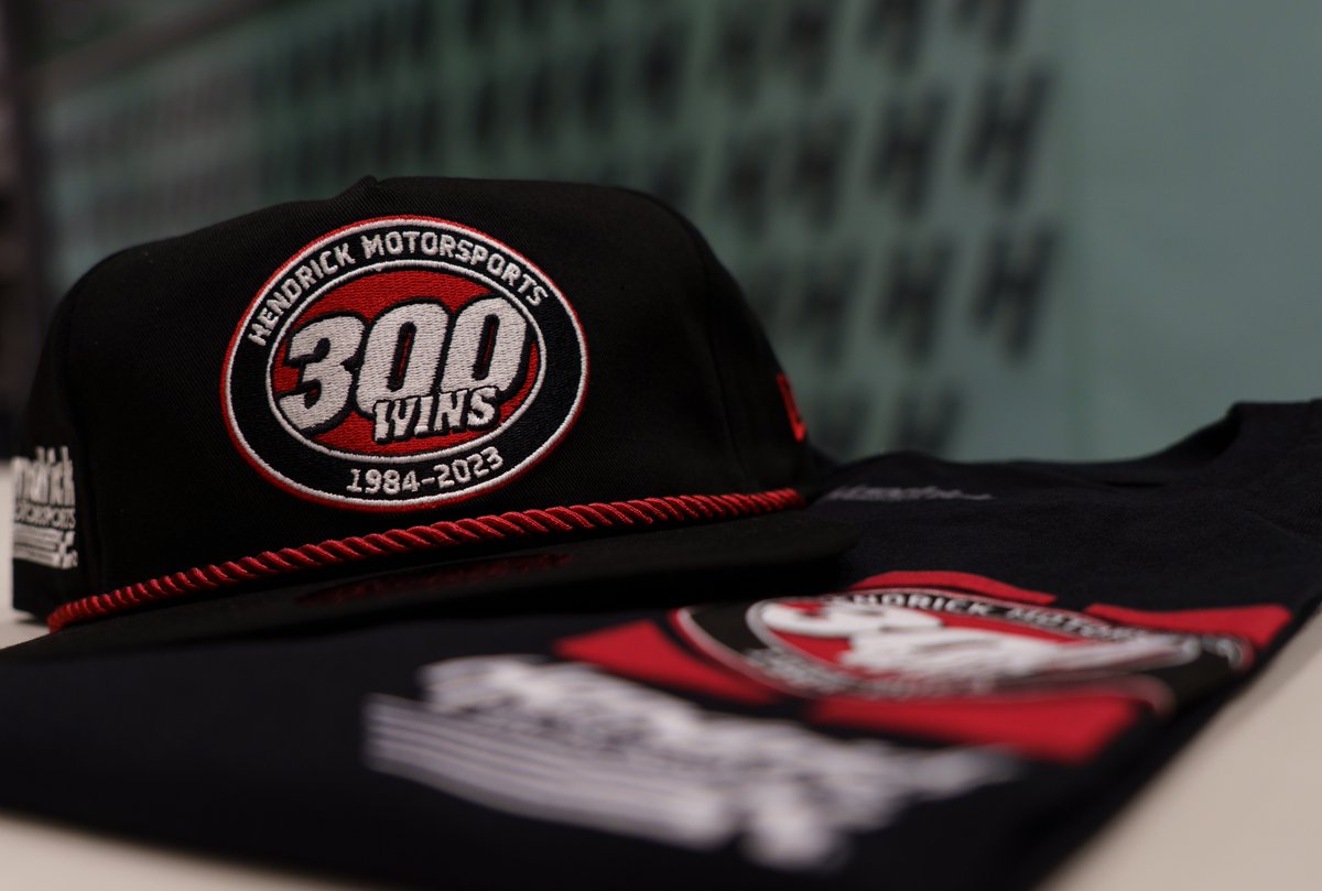 TeamHendrick's tweet image. 𝟑𝟎𝟎 𝐖𝐈𝐍𝐒. We’re celebrating with a giveaway!

Retweet and comment for a chance to win this #TeamHendrick ✖️ 300 wins gear. 

No purchase necessary. Winner will be contacted by DM from @teamhendrick verified account.