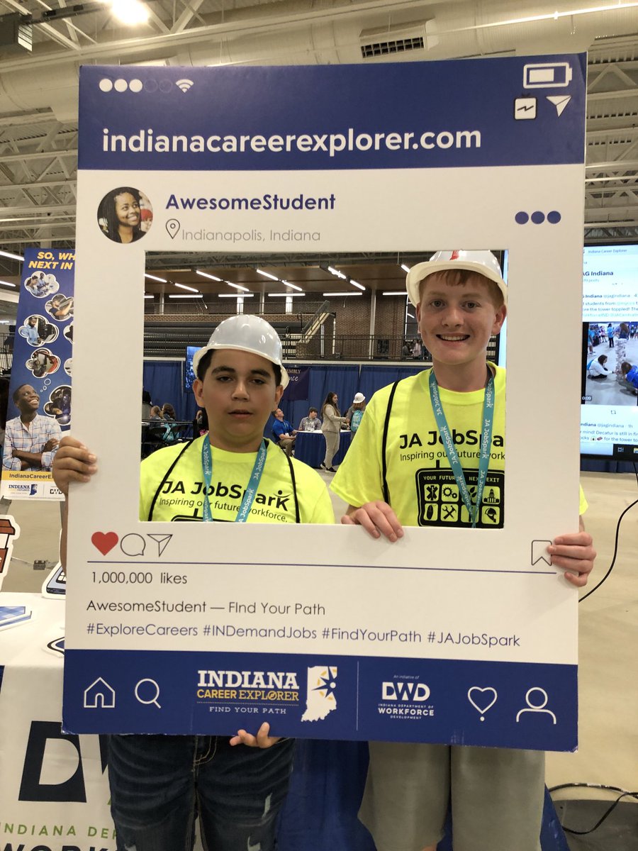 WorkforceIND's tweet photo. Students at #jajobsparkindy https://t.co/Q2DBCIgMW8