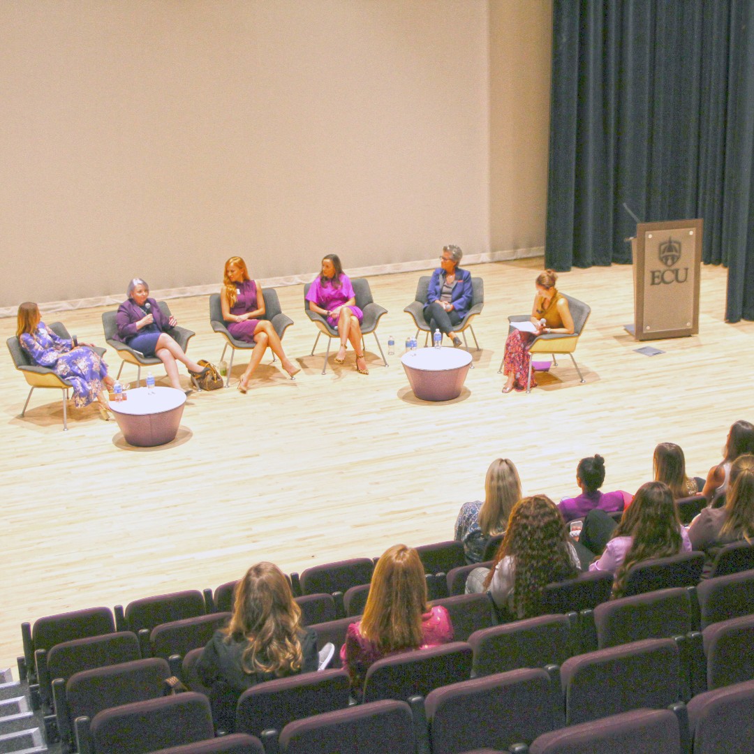 Get 👏🏼 the 👏🏼 convo 👏🏼 started! 💬 Throwback to our #IncredibleConversation at last year's Incredible Women event. Women are making their mark in higher education and industry- let's celebrate their success together! 🤩 #LeadingLadies #WomenInHigherEducation #WomenInIndustry