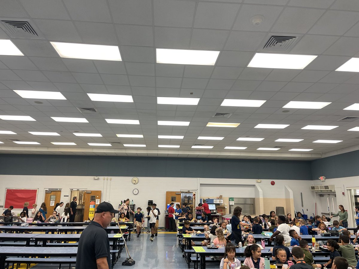 Mark (@drmarkshanoff) on Twitter photo School visits can be anything at anytime. Today, <a href="/Osceolaschools/">Osceola Schools</a> visit to Lakeview Elementary was all about Kindergarten lunch duty. That’s where Dr. Krebs needed me, so that’s where I went! I’ll visit classes another time! #DayOneCulture School visits can be anything at anytime. Today, <a href="/Osceolaschools/">Osceola Schools</a> visit to Lakeview Elementary was all about Kindergarten lunch duty. That’s where Dr. Krebs needed me, so that’s where I went! I’ll visit classes another time! #DayOneCulture