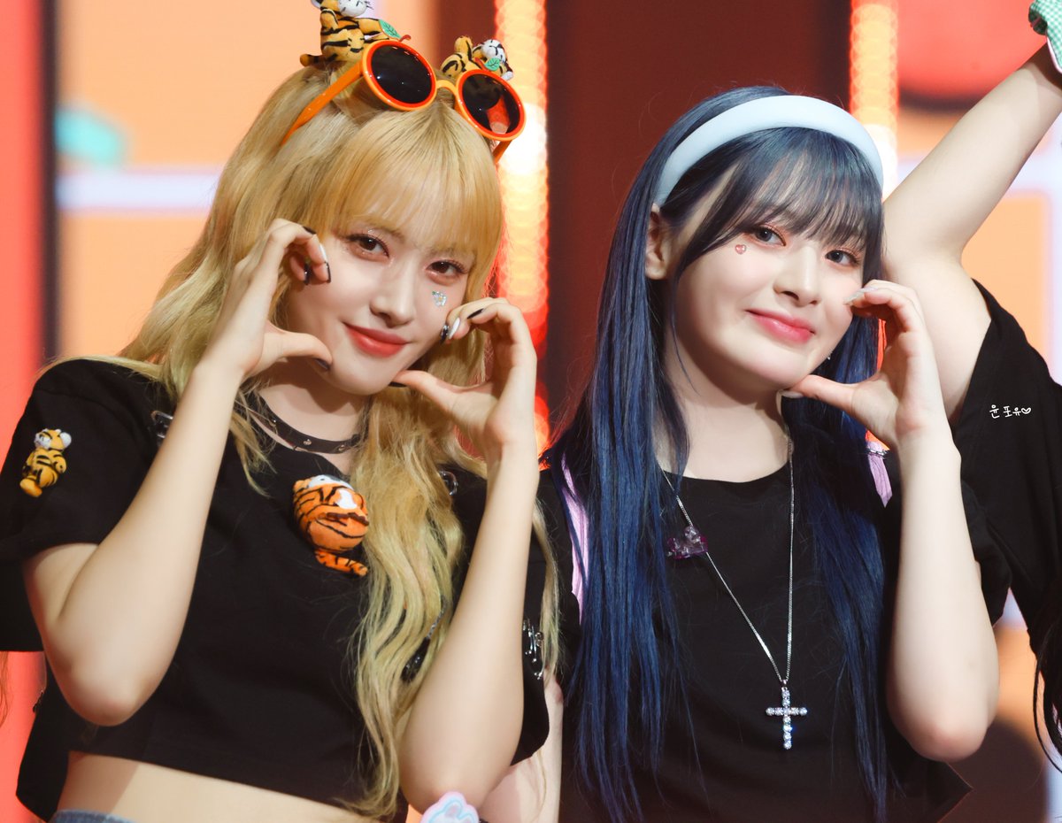 carmex0414's tweet photo. 230924 🐯🦊💗
 #STAYC #스테이씨 #Yoon #윤 #심자윤 #세은 #SEEUN https://t.co/vj1yNISzXr