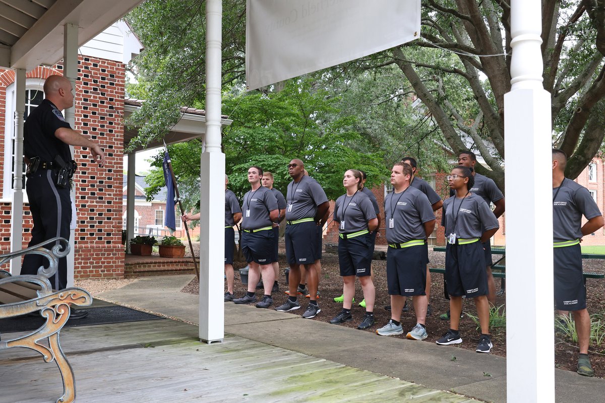 CCSOVA's tweet image. Yesterday, the 38th Basic Academy ran its fourth history run meeting with Major Huff. The recruits were given a brief lesson about the 1892 Jail, its history, its importance, and how it paved the way for our court systems today in Chesterfield County. #basicacademy
