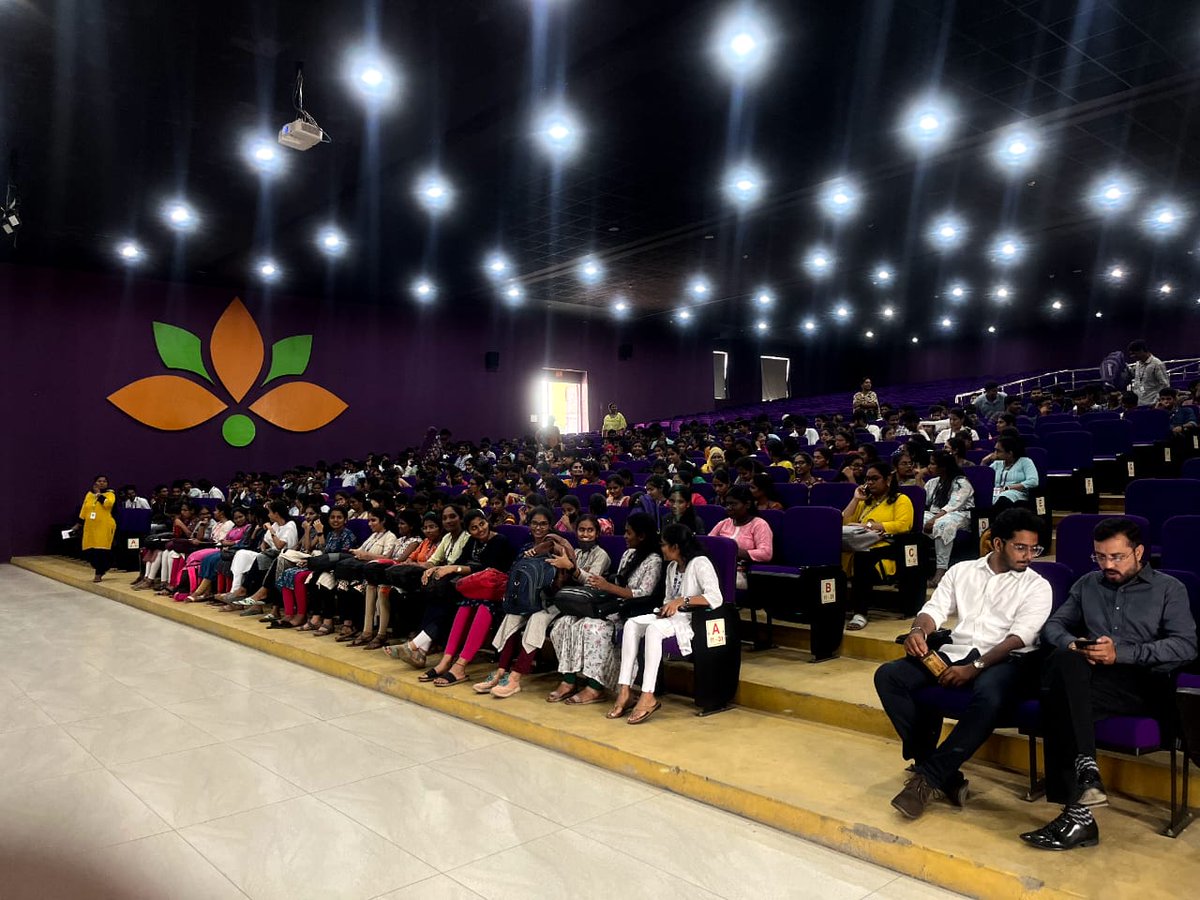 CmrtcCse's tweet photo. Today’s Association "Digital Transformation in the Industry 4.0 era", for BTech CSE Students by Mr Amarnath KR, Career X - Head - Learning &amp; Development✨

#cmrtc#cmr#cse#acse#cmrtechnicalcampus https://t.co/66xzIvgJG7