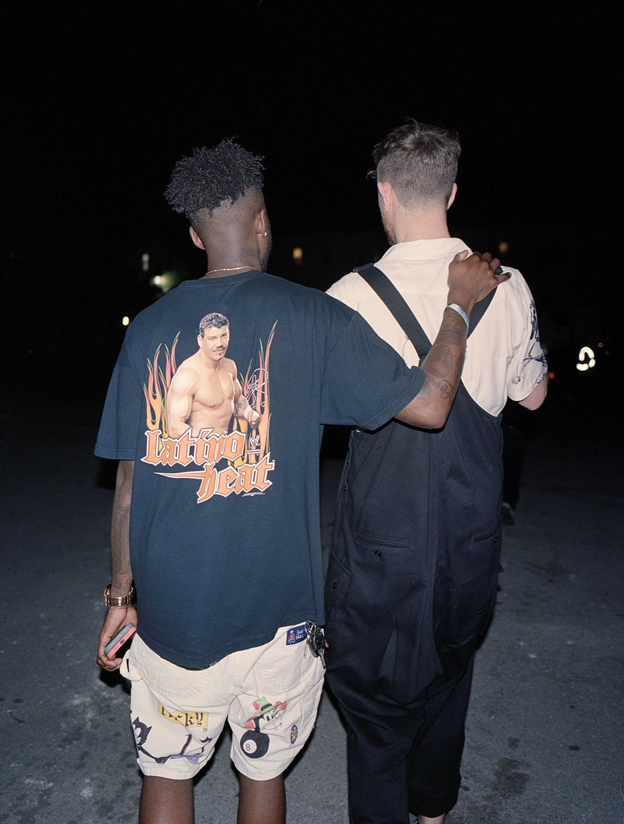 SWAVAY's tweet image. never could’ve asked for a better big brother.

happy birthday @jamesblake