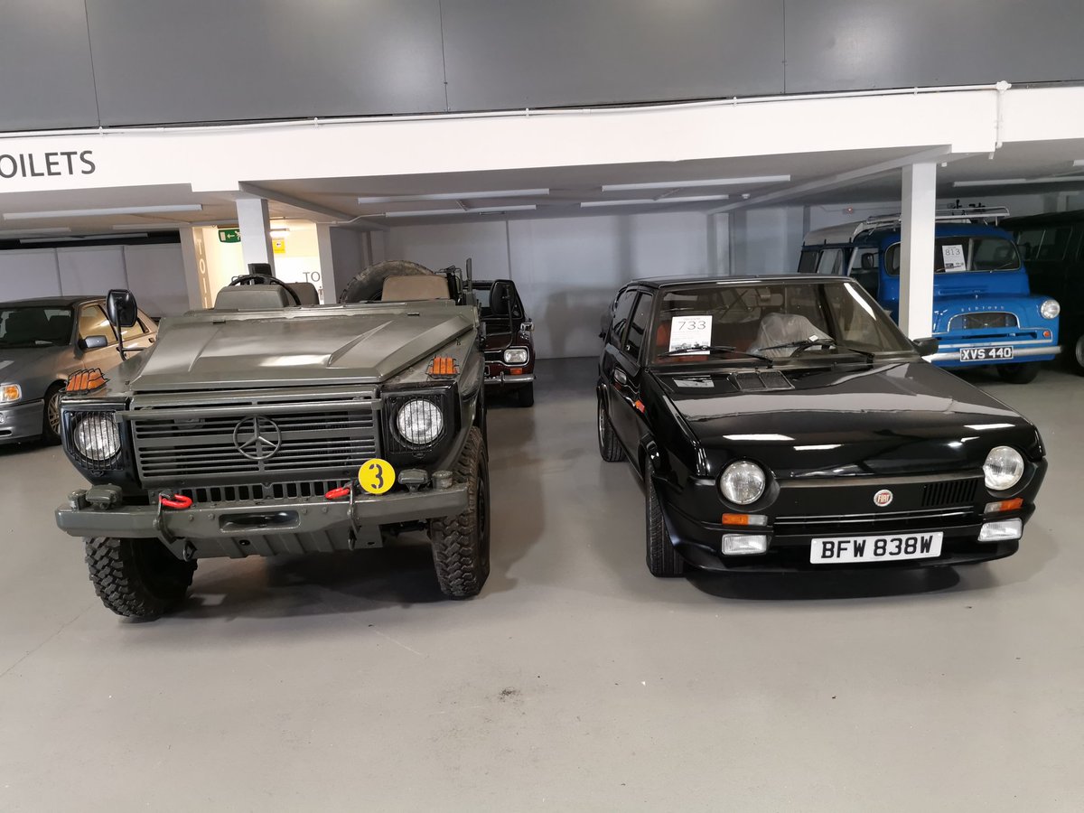 Carpervert's tweet photo. Today's office is RIDDLED with temptation, all thanks to @classiccarauc https://t.co/NonUpxslhO