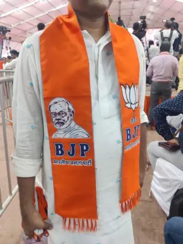 GujaratiDailyT's tweet photo. PM MODI ркирк╛ рклрлЛркЯрк╛ рк╡рк╛рк│рлЛ ркирк╡рлЛ ркЦрлЗрк╕ рк▓рлЛркирлНркЪ ркХрк░рк╛ркпрлЛ
#BJP #NarendraModi @ahmedabadairport #gandhinagar #gujarat #gujaratinews #ritamgujarati #ritamnews #ritam #ritammedia https://t.co/v2I8gUUGKN