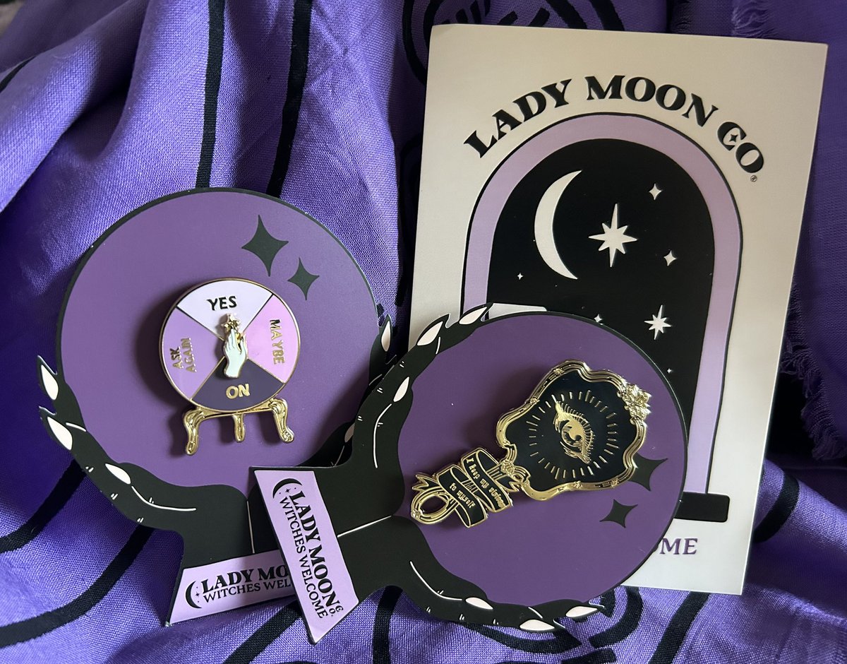Got these lovely pins from @ladymoonco a while back and will wear them proudly! #witchystuff #blackmoontarotandsorcery