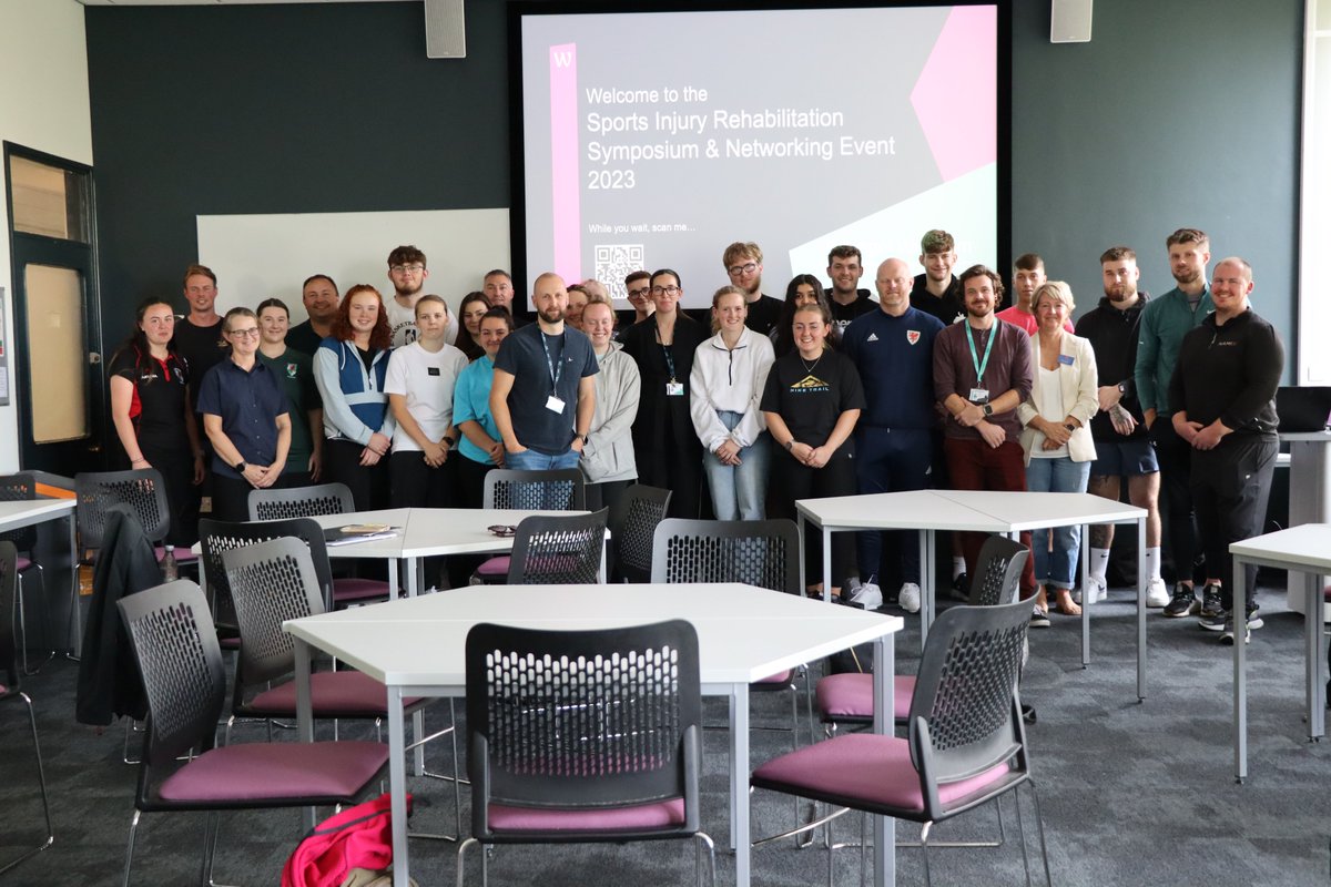 Prifysgol Wrecsam (@prifwrecsam) on Twitter photo Dechreuodd yr Wythnos Croeso’n ddiddorol i'n myfyrwyr r <a href="/SportsRehabWU/">Sports Injury Rehabilitation @ Wrexham University</a> a gafodd sesiwn holi ac ateb craff ddoe gyda <a href="/seanconnelly260/">Sean Connelly</a> Rheolwr Gwasanaethau Meddygol a Ffisiotherapydd Arweiniol ar gyfer y <a href="/FAWales/">FA WALES</a>.
Diolch i Sean am rannu eich profiadau gyda'n myfyrwyr. Dechreuodd yr Wythnos Croeso’n ddiddorol i'n myfyrwyr r <a href="/SportsRehabWU/">Sports Injury Rehabilitation @ Wrexham University</a> a gafodd sesiwn holi ac ateb craff ddoe gyda <a href="/seanconnelly260/">Sean Connelly</a> Rheolwr Gwasanaethau Meddygol a Ffisiotherapydd Arweiniol ar gyfer y <a href="/FAWales/">FA WALES</a>.
Diolch i Sean am rannu eich profiadau gyda'n myfyrwyr.