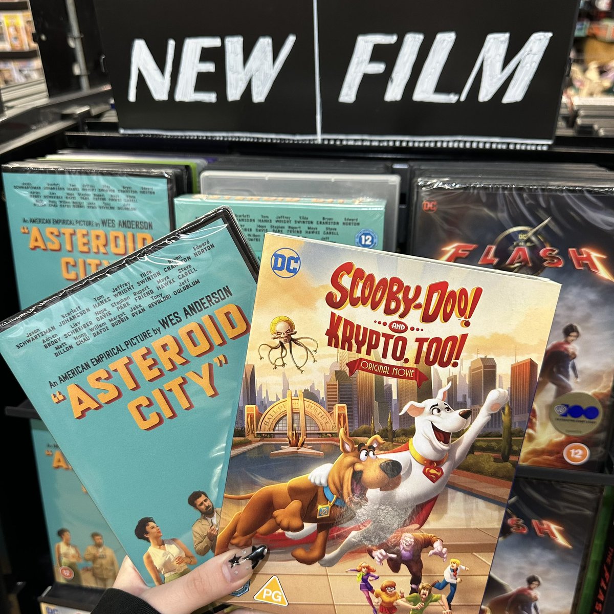 Zoinks! We have cool new release in including: 🐾Scooby Doo, ☄️Asteroid City and 🌟Star Trek Prodigy! #hmv #hmvluton #asteroidcity #scoobydoo #startrekprodigy #jackryan