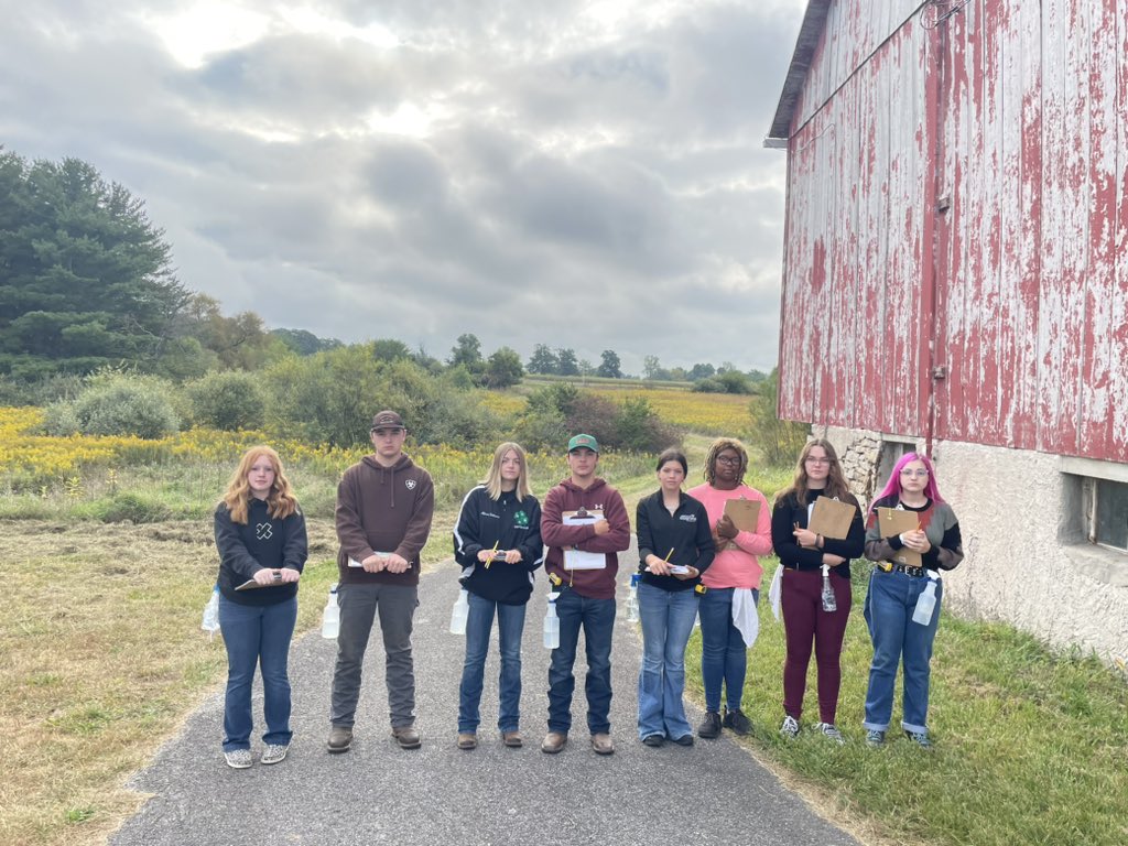 PflaumerGISA's tweet image. District Soil Judging today for these members!