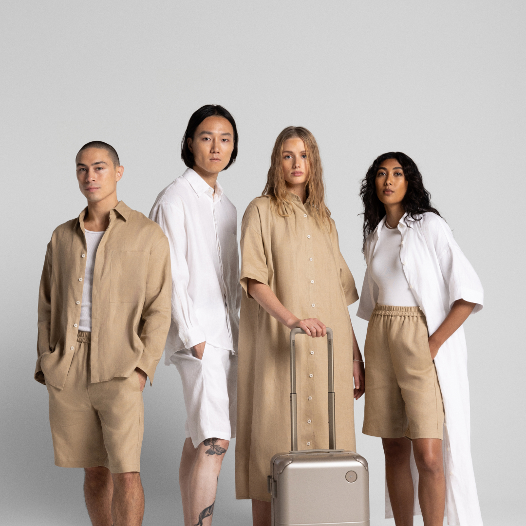 Timeless linen styles – inspired by Portugal’s distinctive Algarve coastline and designed to elevate your holiday wardrobe from airport to resort. Meet the latest additions to the Everywear Collection. 

bit.ly/3LDpssN

#Monos #JourneyOn