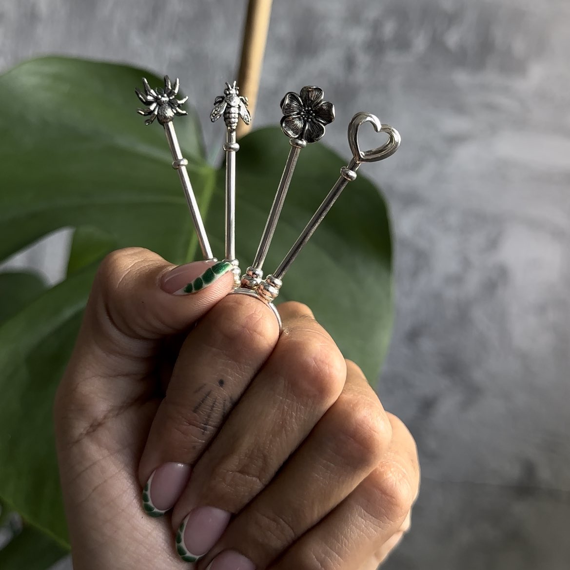 isabel25d's tweet photo. Enamorada de estas piezas🫶🏽

Hechas por mi💅🏽 https://t.co/Tic4wogGeP