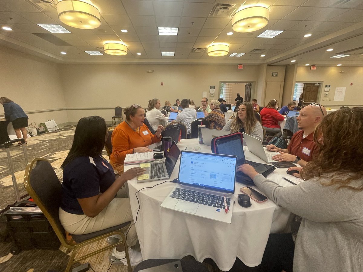 pammoran's tweet image. everyone is deep into @scl_va assessment work today in Cville - building and revising new assessment tasks and items for our bank! These educators are committed and building high quality and balanced assessments for 87 Va divisions ! @VA_Partners4Edu @VALearns @vassnews #valin