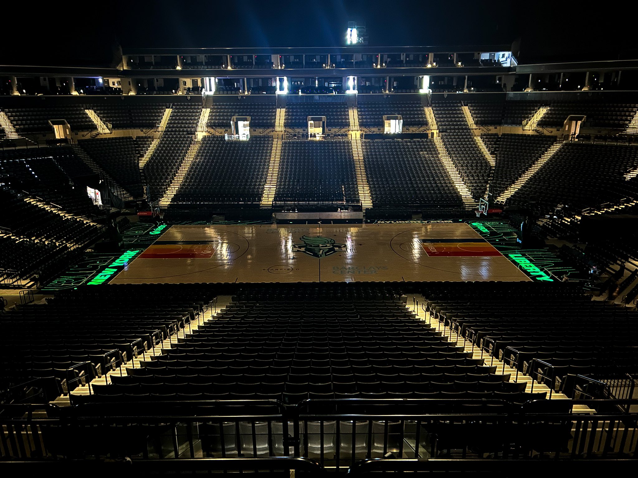 charlotte hornets - Praters Flooring