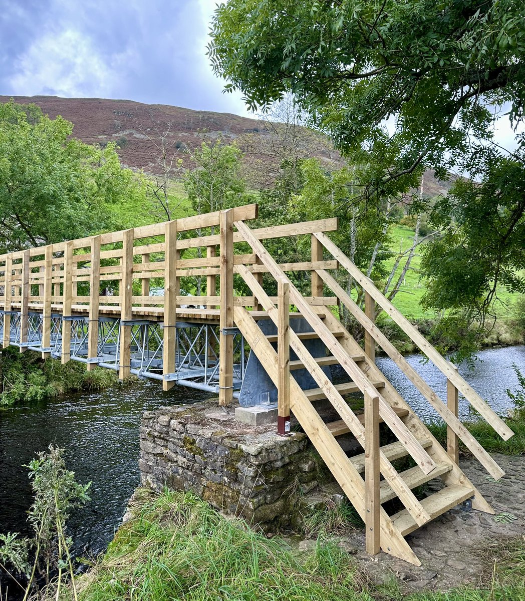 ciaranmonaghan's tweet photo. Today’s @yorkshire_dales #DalesVolunteers session - building a set of steps helping complete and open for use a new #footbridge in #Dentdale https://t.co/Ax4xrVDjIi