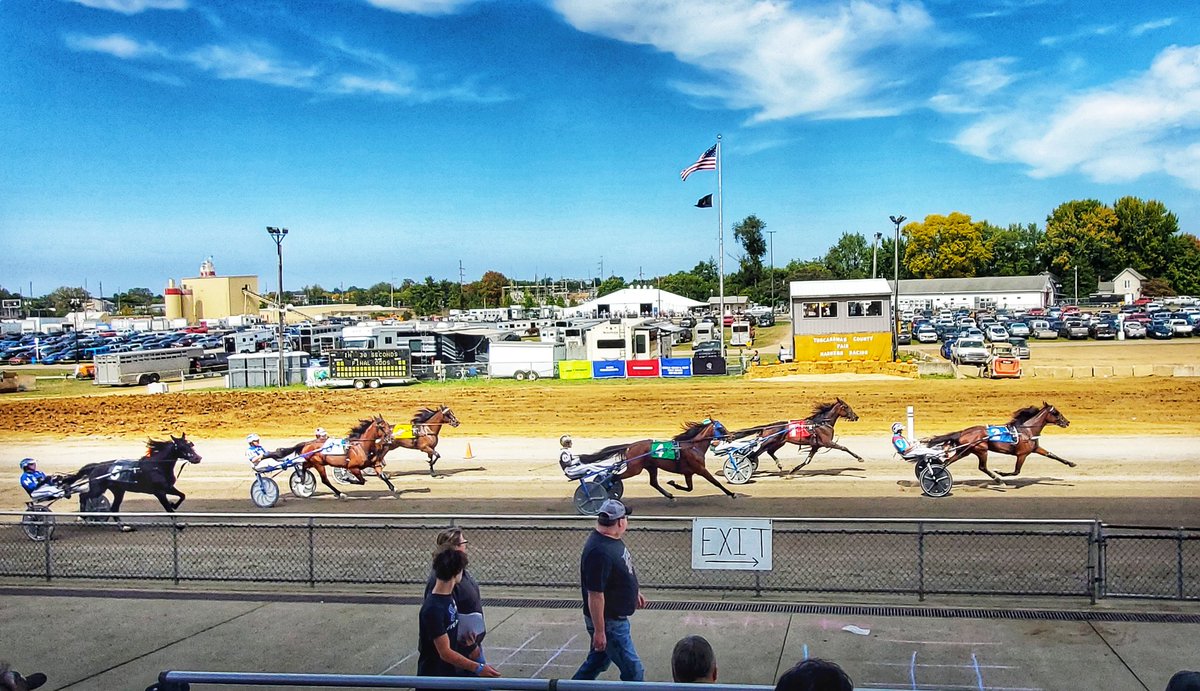 CjSomebody's tweet photo. It's been a minute, but I was able to catch 2 days of racing at Dover. Loved watching Manny take some W's! 
#TuscarawasCountyFair https://t.co/vILTrH5nOx
