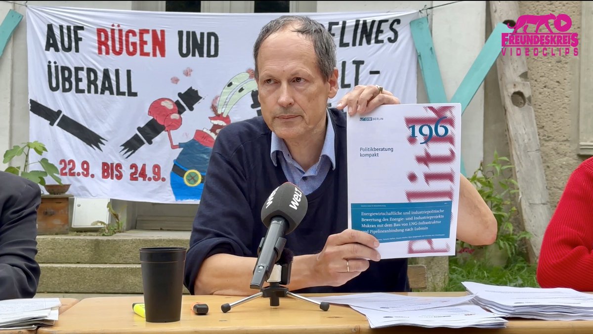 freundeskreisv's tweet photo. Aktionstage des Aktionsbündnis #EndeGelaende gegen geplantes #LNG-Terminal im Hafen von Mukran
22.-24.9.23
Alle unsre Videos gegen LNG auf Rügen, weitere folgen:
https://t.co/klAiMNbKoo
#EGgoesRuegen #Rueg2023 #BlockLNG #NoLNG #CleanGasIsADirtyLie #FrackOff
@EG_Berlin @EG_Hannover @EG_Ulm @EGLausitz @OZlive @MDRAktuell @mdrde @NDRinfo @dpa @tagesschau @tagesthemen @reuters_de @ruegengegenlng @FridayForFuture @fff_hamburg @inselruegen @ndrmv @NDRreporter