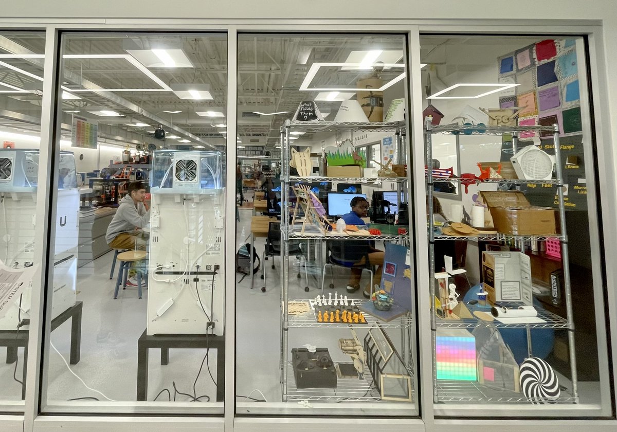 bnateacher's tweet photo. Stem School student tour guide: “If you can think it, you can build it.” #Inspiration @PEFinnovation https://t.co/eqRG3v7WkG