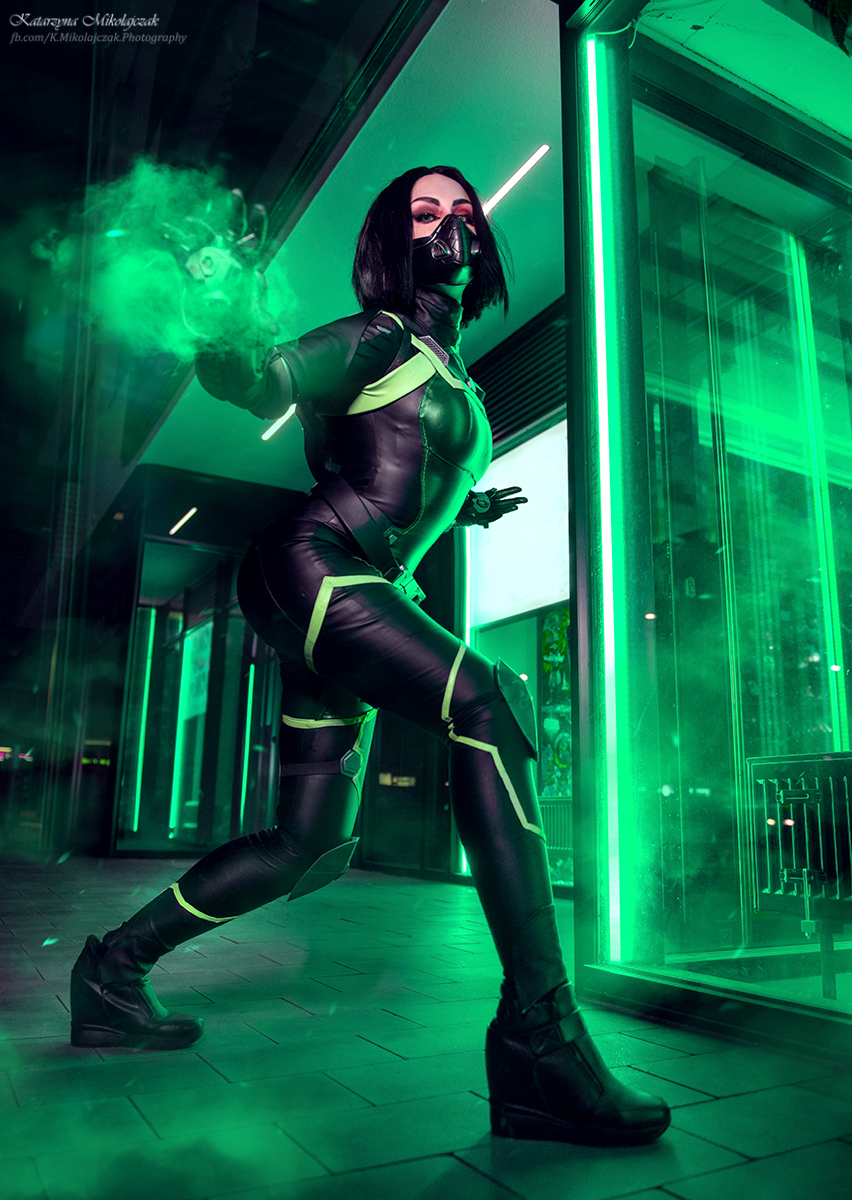 IssabelCosplay's tweet image. I am nominated to be a cosplayer of the year by @ValorantPL  itself!!
It is such a nice news for me today!
If you like my Viper cosplay, you can vote for me here (pretty please):
riot.com/3Ztvr9r
Thank you! 💚

Photo by amazing Katarzyna Mikołajczak Photography
#VALORANT