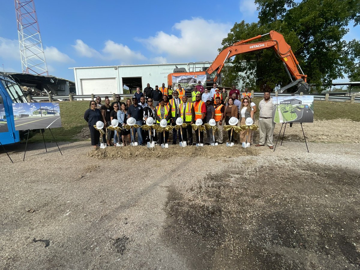 houmayor's tweet photo. Today, we broke ground on the Northeast Transfer Station, I was reminded of our city's dedication to sustainability and efficiency. This project signifies our commitment to making Houston cleaner and more resilient. #OneCleanHouston https://t.co/QuI9l9IUnA