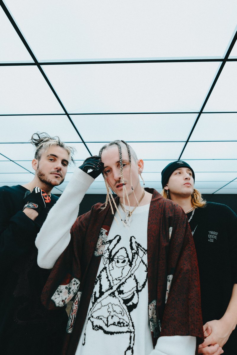 We've got @ChaseAtlantic's new single MAMACITA on repeat all day 🔥 spotify.link/MAMACITA