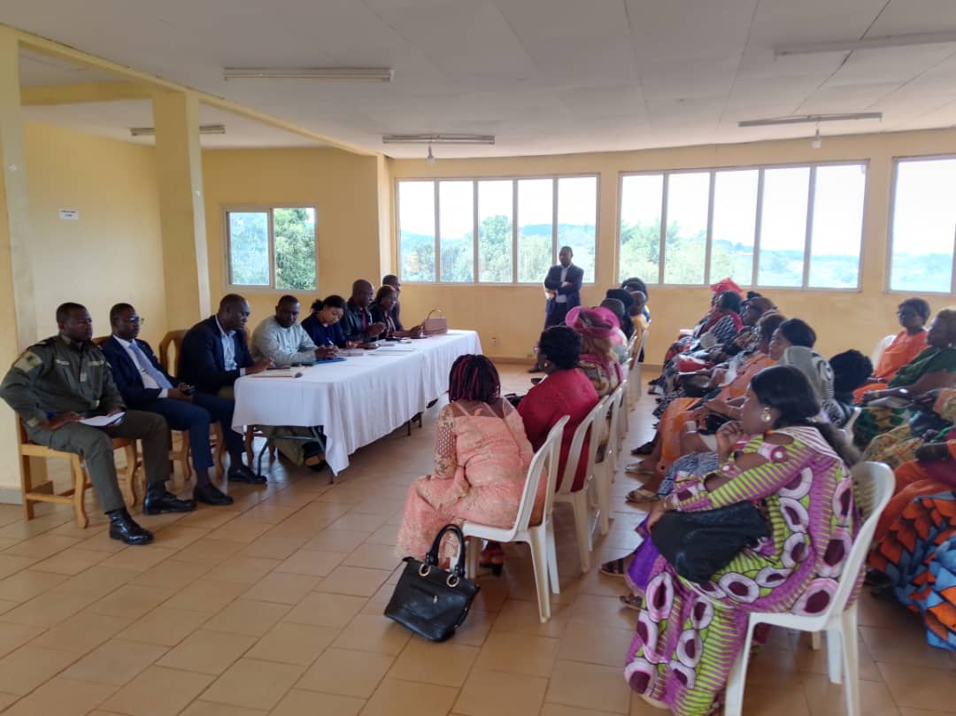 Ce 26 septembre 2023 à la délégation départementale du Minjec à #Bangangté, s'est tenue la première réunion préparatoire en vue de la célébration de la #JournéeMondialedelaFemmeRurale. C'est l'arrondissement de <a href="/Tonga/">豚鹿(男鹿城)</a> qui va abriter cette 28e édition.