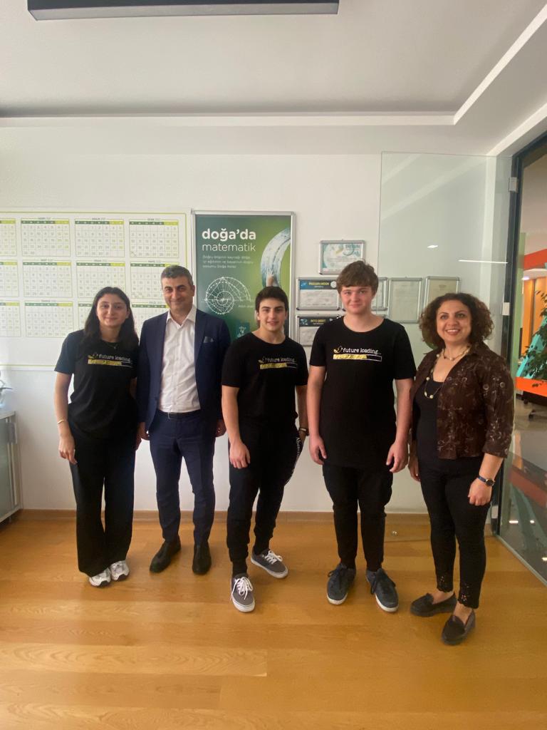 SARIYERDOGAA's tweet photo. Sarıyer Doğa Kolejinde, Akademi Lideri adaylarımızın,propaganda süreci tüm hızıyla devam ediyor. #tMBA 🌼👏👏🎊
@arzuozsu @Azrafraarzu1 @BetulErok @selcukdoga @yasemintermeli https://t.co/zGy3aJXbUv