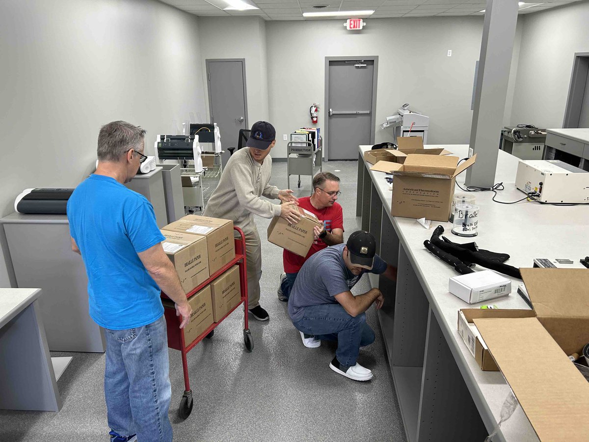 CRSBfriends's tweet image. This morning several employees were busy loading/unloading a new shipment of braille paper. We look forward to using that paper to prepare many new resources for our members!
#braille #manyhandsmakelightwork