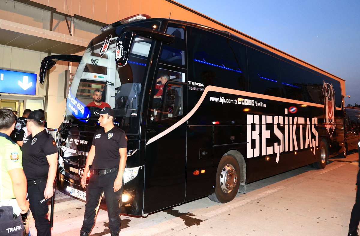 🦅 Beşiktaşımız Adana’da! Karayolu ulaşım sponsorumuz @temsaturkiye, Adana’da da yanımızda.  #ADSvBJK