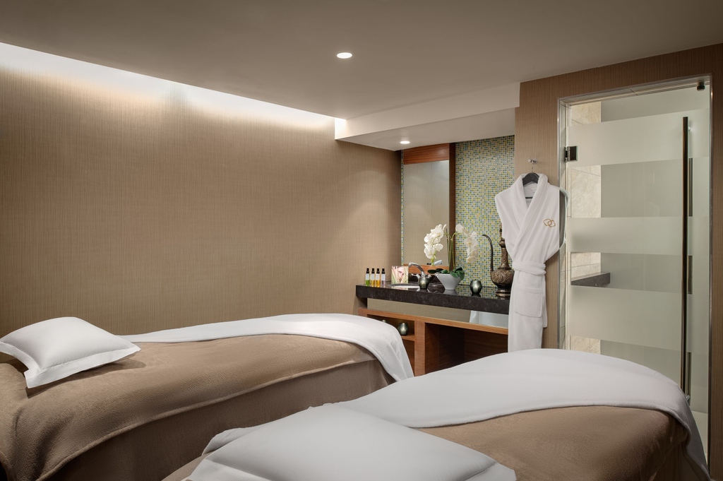 Sofitel Heathrow tweet media