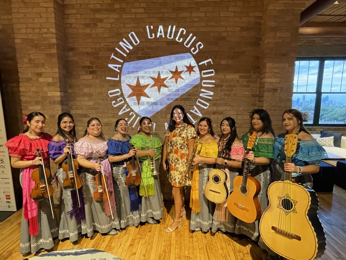 Thank you to everyone who attended the 9th Annual Chicago Latino Caucus Foundation Gala. With the support CLCF receives from the gala, we're able to provide scholarship opportunities that support Chicago's Latinx youth in chasing their dreams.